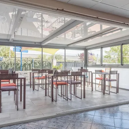 Hotel Sure By Western Beziers Le Monestie