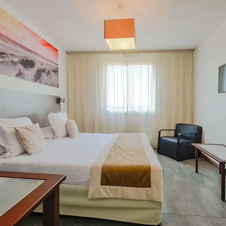 Sure By Western Beziers Le Monestie Hotel 3*