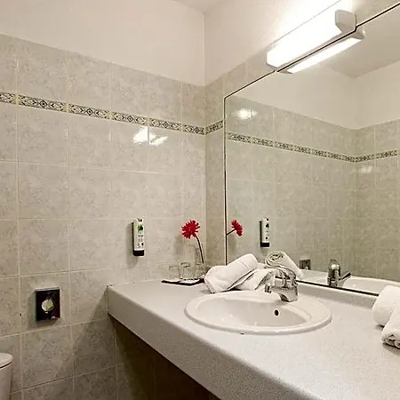 Hotel Sure By Western Beziers Le Monestie